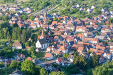Dorfansicht in Lembach im Bundesland Bas-Rhin, Frankreich