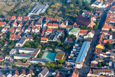 Schulgebäude der Bolandenschule in Wiesental in Waghäusel im Bundesland Baden-Württemberg, Deutschland