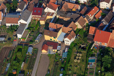Schrägluftbild von Häckgasse in Zeiskam im Bundesland Rheinland-Pfalz, Deutschland