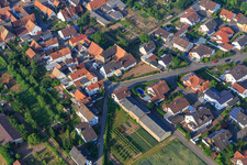 Schulstr in Ottersheim bei Landau im Bundesland Rheinland-Pfalz, Deutschland