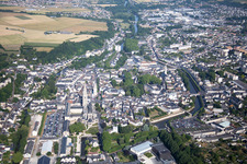 Vendôme im Bundesland Loir-et-Cher, Frankreich von oben