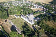 Menars im Bundesland Loir-et-Cher, Frankreich von oben gesehen
