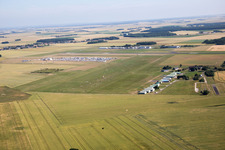 Drohnenaufname von Landes-le-Gaulois im Bundesland Loir-et-Cher, Frankreich