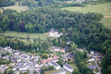 Schrägluftbild von Pocé-sur-Cisse im Bundesland Indre-et-Loire, Frankreich
