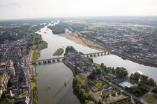 Amboise im Bundesland Indre-et-Loire, Frankreich aus der Vogelperspektive