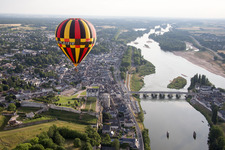 Drohnenbild von Amboise im Bundesland Indre-et-Loire, Frankreich