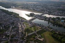 Amboise im Bundesland Indre-et-Loire, Frankreich vom Flugzeug aus