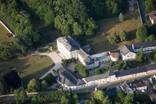 Schrägluftbild von Candé-sur-Beuvron im Bundesland Loir-et-Cher, Frankreich
