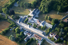Candé-sur-Beuvron im Bundesland Loir-et-Cher, Frankreich aus der Luft