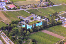 Hambacher Schwimmbad e.V im Ortsteil Hambach an der Weinstraße in Neustadt an der Weinstraße im Bundesland Rheinland-Pfalz, Deutschland