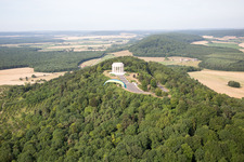 Montsec, Amerikanisches Kriegerdenkmal im Bundesland Meuse, Frankreich von oben gesehen