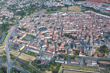 Drohnenbild von Toul im Bundesland Meurthe-et-Moselle, Frankreich