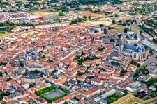 Historisches Stadtzentrum aus Süden in Toul im Bundesland Meurthe-et-Moselle, Frankreich