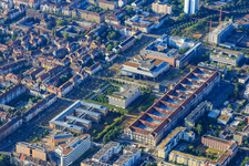 Luftbild von Brauerstraße mit Forterro Deutschland Abas GmbH, Agentur für Arbeit Karlsruhe-Rastatt, Generalbundesanwalt beim Bundesgerichtshof und  Staatliche Hochschule für Gestaltung Karlsruhe (HfG) im Ortsteil Südweststadt im Bundesland Baden-Württemberg