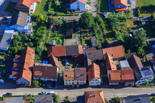 Lange Straße im Ortsteil Schluttenbach in Ettlingen im Bundesland Baden-Württemberg, Deutschland aus der Luft