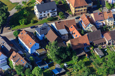 Lange Straße im Ortsteil Schluttenbach in Ettlingen im Bundesland Baden-Württemberg, Deutschland aus der Luft betrachtet