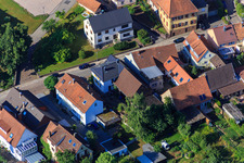 Drohnenaufname von Lange Straße im Ortsteil Schluttenbach in Ettlingen im Bundesland Baden-Württemberg, Deutschland