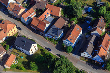 Luftaufnahme von Lange Straße im Ortsteil Schluttenbach in Ettlingen im Bundesland Baden-Württemberg, Deutschland