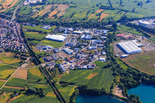 Luftbild von Industriegebiet Industriestraße aus Süden mit OFTEC Oberflächentechnik GmbH & Co. KG und Faurecia Innenraum Systeme GmbH in Hagenbach im Bundesland Rheinland-Pfalz, Deutschland