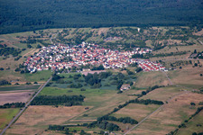 Ortsteil Büchelberg in Wörth am Rhein im Bundesland Rheinland-Pfalz, Deutschland von oben gesehen