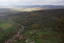 Mitschdorf im Bundesland Bas-Rhin, Frankreich aus der Vogelperspektive