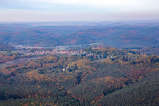 Schrägluftbild von Lichtenberg im Bundesland Bas-Rhin, Frankreich