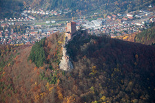 Luftbild von Kletterfelsen Trifels in Annweiler am Trifels im Bundesland Rheinland-Pfalz, Deutschland