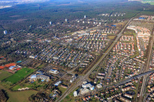 Stadtteil jenseits der Gustav-Heinemann-Allee im Ortsteil Waldstadt in Karlsruhe im Bundesland Baden-Württemberg, Deutschland