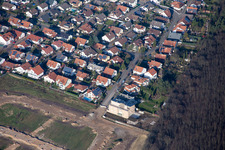 Potsdamer Straße im Ortsteil Neudorf in Graben-Neudorf im Bundesland Baden-Württemberg, Deutschland