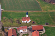 Luftbild von Filialkirche Gambach im Ortsteil Schalldorf in Postmünster im Bundesland Bayern, Deutschland