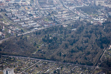 Hauptfriedhof im Ortsteil Oststadt in Karlsruhe im Bundesland Baden-Württemberg, Deutschland