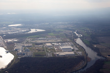 Luftaufnahme von Industriegebiet Oberwald von Nordosten in Wörth am Rhein im Bundesland Rheinland-Pfalz, Deutschland