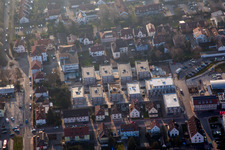 Gebäude- Ensemble- Baustellen zum Neubau eines Stadtquartiers 'Im Stadtkern' in Kandel im Bundesland Rheinland-Pfalz, Deutschland von oben