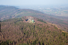 Drohnenaufname von Lampertsloch im Bundesland Bas-Rhin, Frankreich