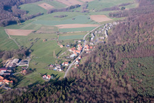 Schrägluftbild von Lembach im Bundesland Bas-Rhin, Frankreich