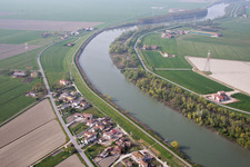 Luftbild von Polesinello (I-Veneto) im Bundesland Venetien, Italien