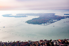 Schrägluftbild von Venezia im Bundesland Venetien, Italien