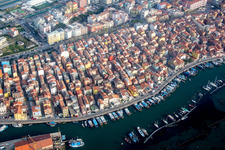 Chioggia im Bundesland Metropolitanstadt Venedig, Italien aus der Luft betrachtet