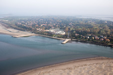 Schrägluftbild von Caleri im Bundesland Venetien, Italien