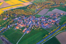 Dorfansicht aus Westen im Ortsteil Brünnau in Prichsenstadt im Bundesland Bayern, Deutschland