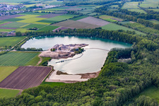 Dreher mit Sandwerk im Ortsteil Wolfskehlen in Riedstadt im Bundesland Hessen, Deutschland