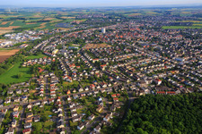 Stadtansicht aus Süden am Main in Bruchköbel im Bundesland Hessen, Deutschland