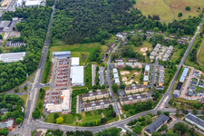 Pocket-Park Zitronenfalterweg und REWE im Ortsteil Wolfgang in Hanau im Bundesland Hessen, Deutschland