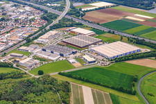 Verteilzentrum Alnatura an der A67 von Osten in Lorsch im Bundesland Hessen, Deutschland