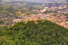 Stadt unterhalb der Burgruine Starkenburg in Heppenheim im Bundesland Hessen, Deutschland