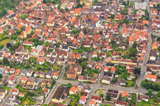 Luftbild von Beethovenstraße und Goetheschule in Hemsbach im Bundesland Baden-Württemberg, Deutschland