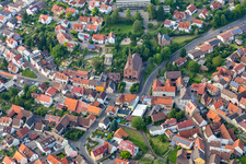Kirchengebäude der katholischen Gemeinde im Altstadt- Zentrum der Innenstadt in Bruchsal im Ortsteil Obergrombach im Bundesland Baden-Württemberg, Deutschland