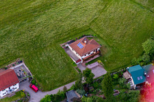 Ortsteil Brombach in Eberbach im Bundesland Baden-Württemberg, Deutschland vom Flugzeug aus