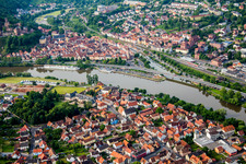 Luftbild von Uferbereiche entlang der Fluß- Mündung der Tauber in den Main in Wertheim im Bundesland Baden-Württemberg, Deutschland