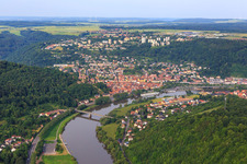 Luftaufnahme von Stadtansicht am Main aus Osten in Wertheim im Bundesland Baden-Württemberg, Deutschland